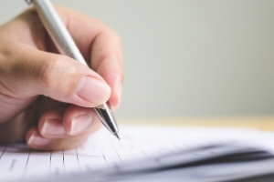 オープンキャンパスに応募する高校生