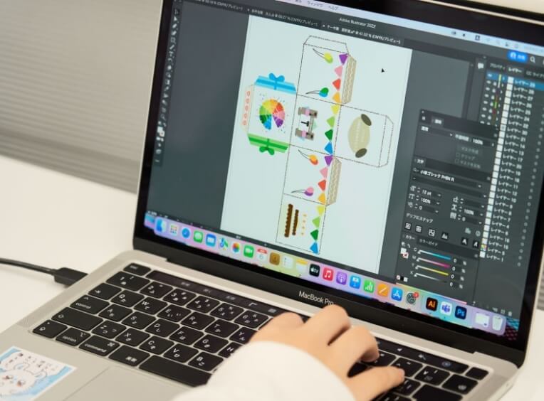 グラフィックデザイン学科