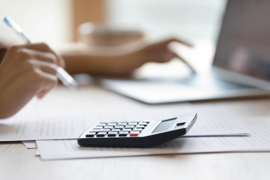 在学中だけでなく、進学前から利用できる学費サポート