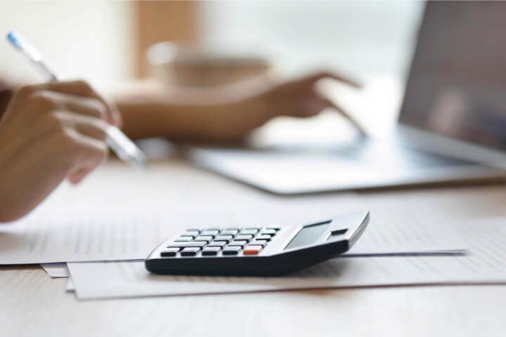 在学中だけでなく、進学前から利用できる学費サポート